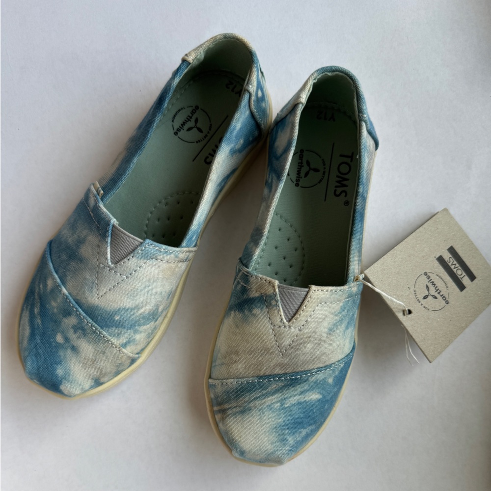 NIB TOMS Alpargata Plant Dyed Grey Multi Tie Dyed Canvas Shoes Youth size 12